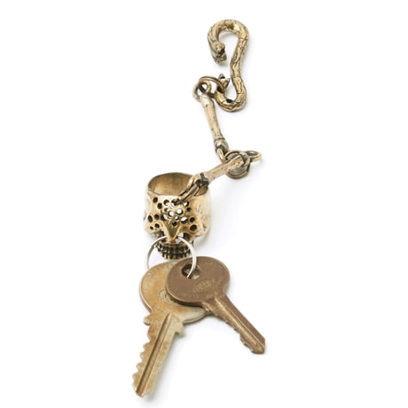 holeskull keychain brass