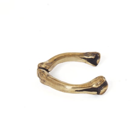 tow bones ring brass