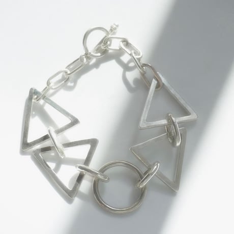 round triangle bracelet silver