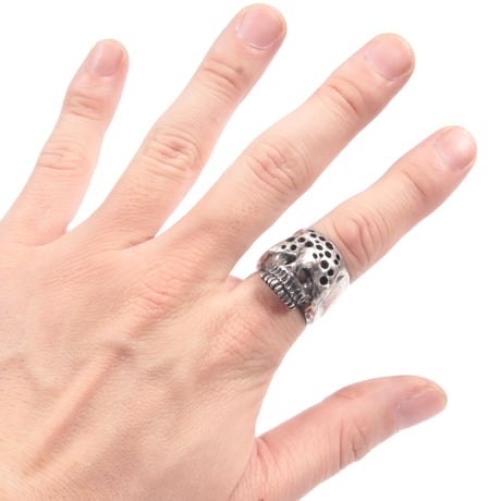 holeskull keychain silver