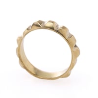 studs ring brass