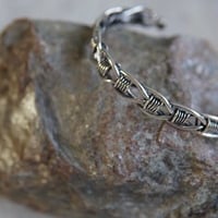 fishing_line_bangle