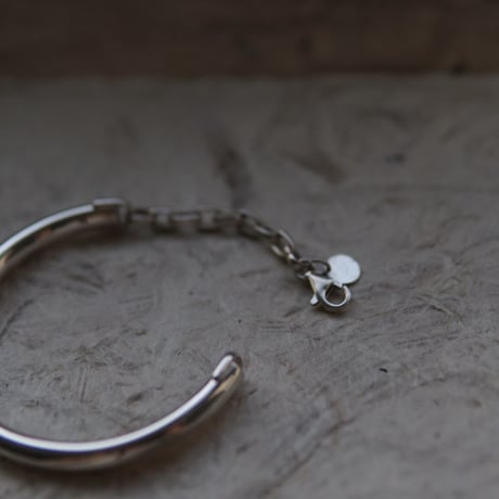 Captive_bangle