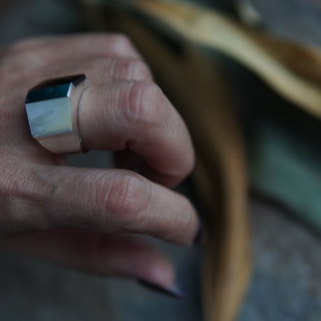 angulate_ring