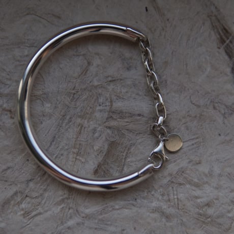 Captive_bangle