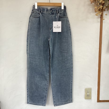 WESTWOOD OUTFITTERS　涼ふわデニムのタックパンツ