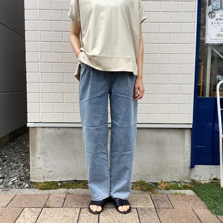 WESTWOOD OUTFITTERS　涼ふわデニムのタックパンツ
