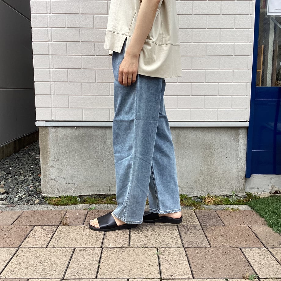 65f7c6e8e8438701bf54cbbe