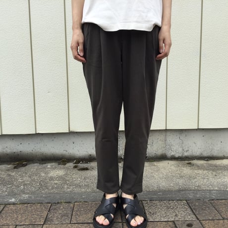 WESTWOOD OUTFITTERS   きれいめムジのタックテーパード