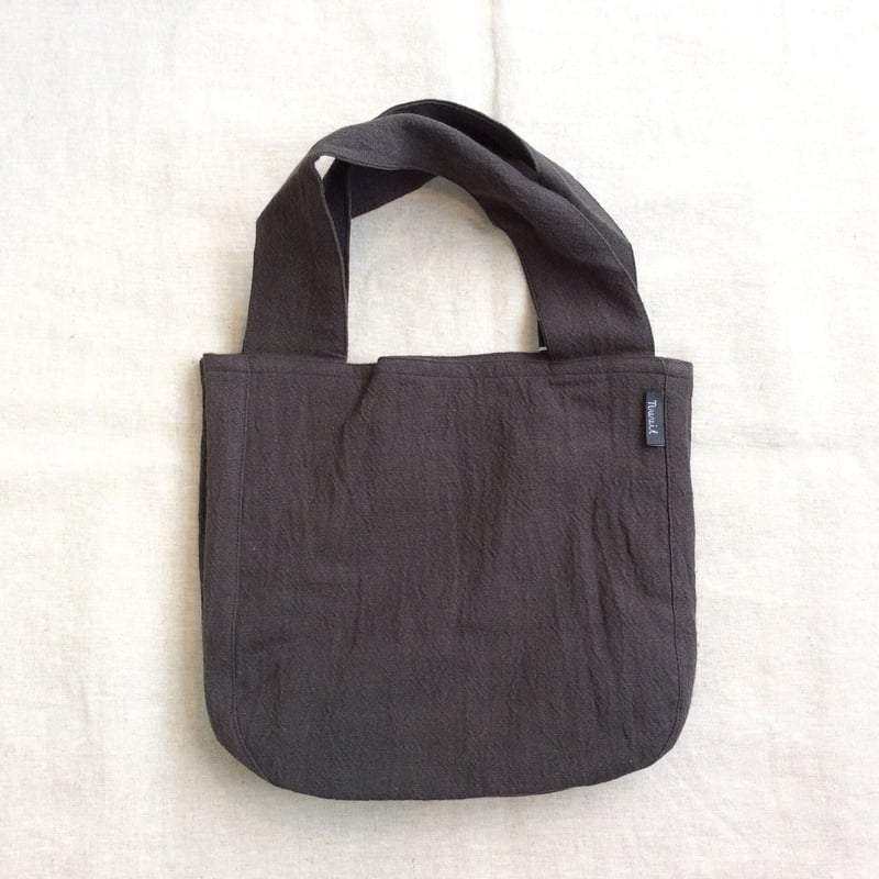 アトリエヌイ】ウォッシュドコットン ラウンドバッグ S | pressé