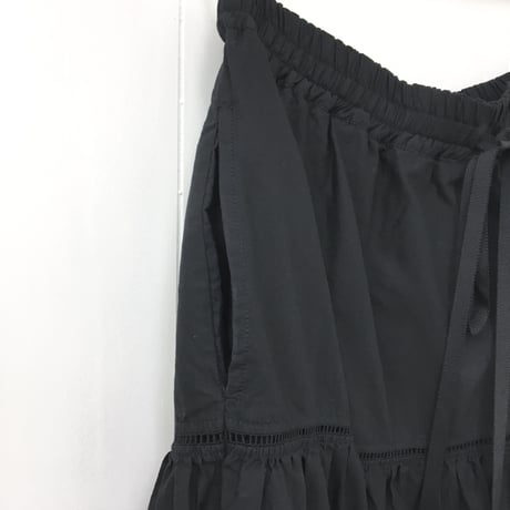 Tiered Skirt / Black