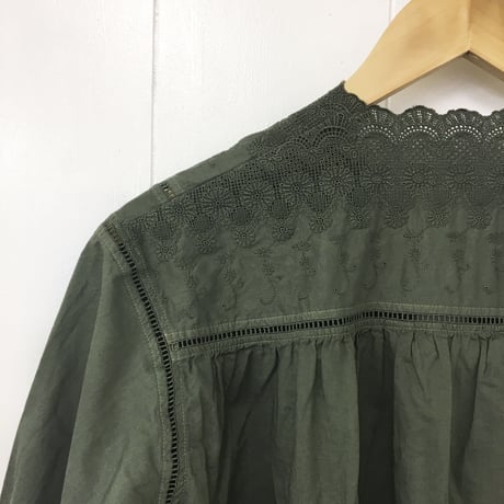 V-Neck Gathered Top / Khaki Green