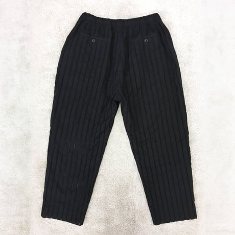 Striped Embroidery Tapered Pants / Black