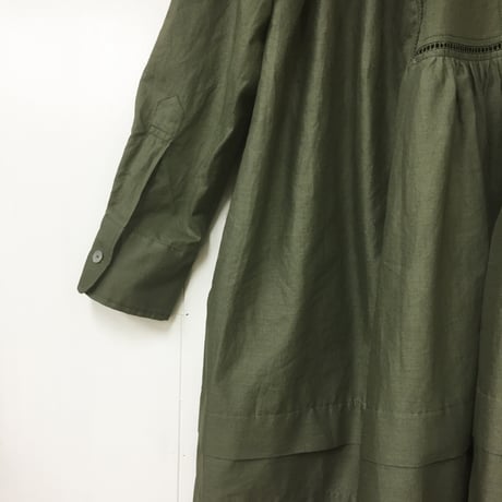 Pintuck Gathered Shirt Dress / Khaki Green