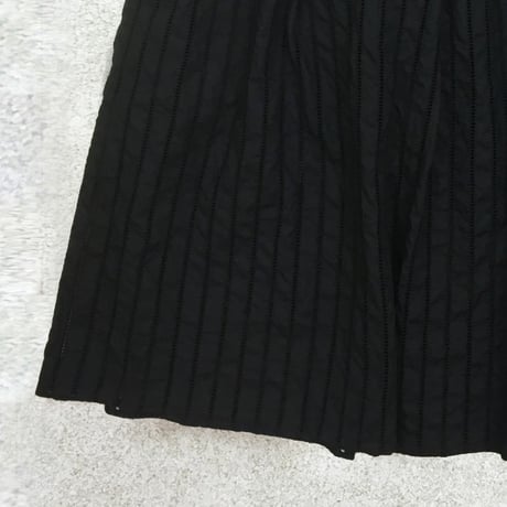 Striped Embroidery Skirt / Black