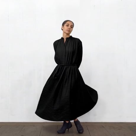 Striped Embroidery Dress / Black
