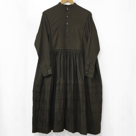 Band Collar Pintuck Gathered Dress / Dark Brown