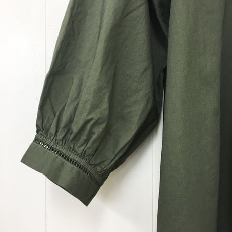 V-Neck Gathered Top / Khaki Green