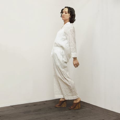 Striped Embroidery Pants / Off White