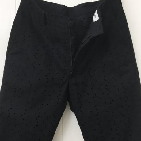 Floral Embroidered Trousers / Black