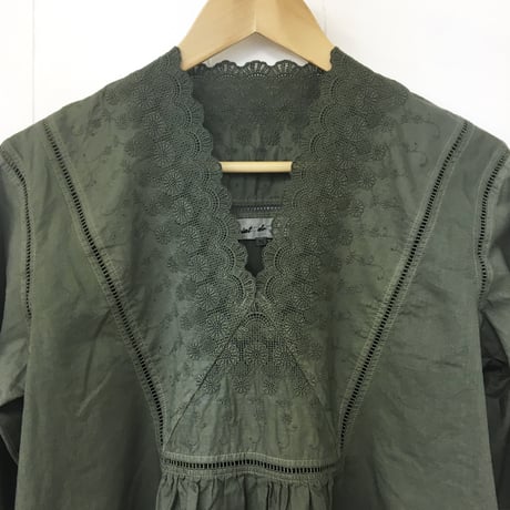 V-Neck Gathered Top / Khaki Green