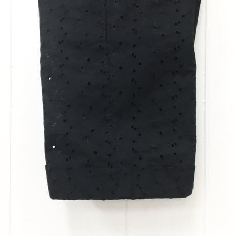 Floral Embroidered Trousers / Black