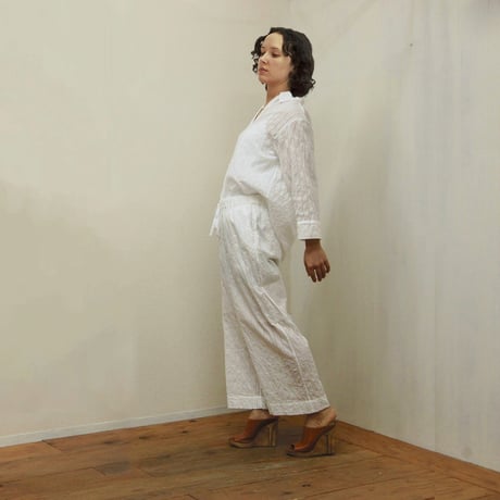 Striped Embroidery Pants / Off White