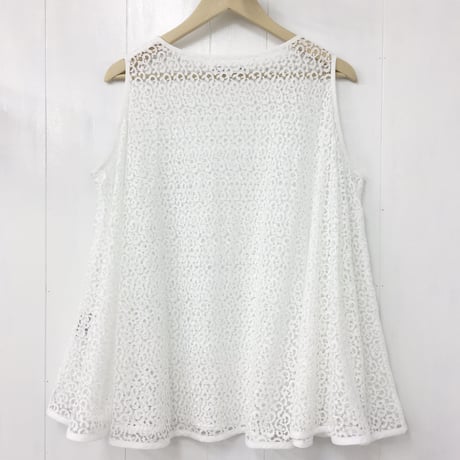 Flared Lace Top / Off White