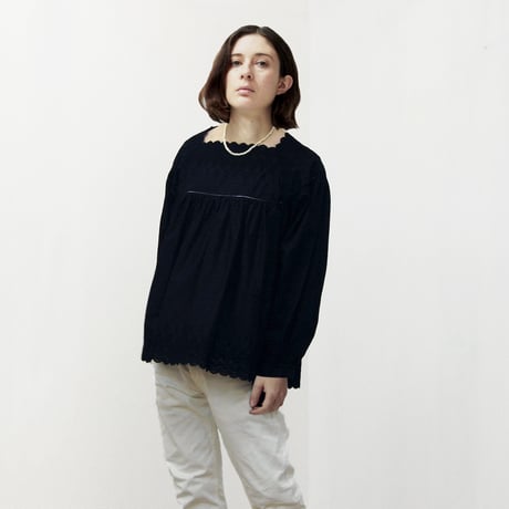 Square Neck Gathered Top  / Black