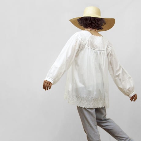 Square Neck Gathered Top / Off White
