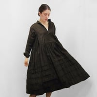 Band Collar Pintuck Gathered Dress / Dark Brown