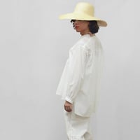 V-Neck Gathered Top / Off White
