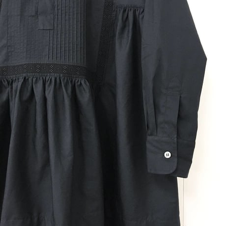 Pintuck Gathered Shirt Dress in Broad Cloth / Black
