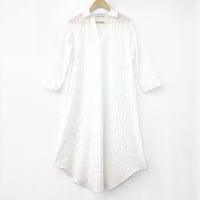 Striped Embroidery Long Pullover / Off White