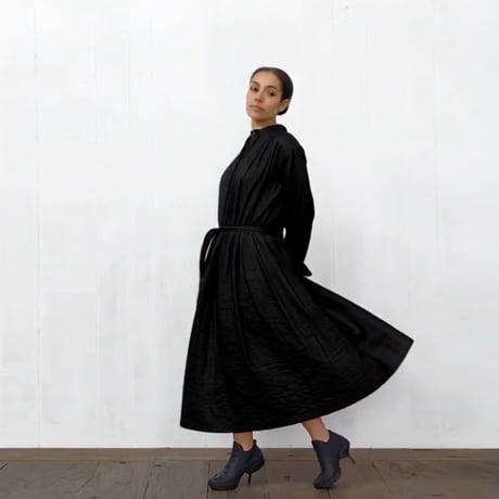 Striped Embroidery Dress / Black