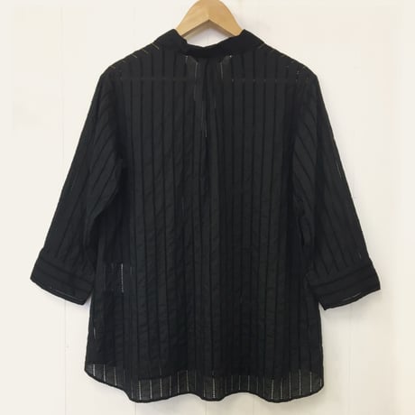 Striped Embroidery Pullover / Black