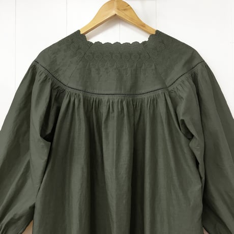 Square Neck Gathered Dress / Khaki Green