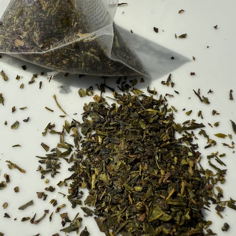 森の緑茶（お徳用）（ティーバッグ　2ｇ×62ｐ）