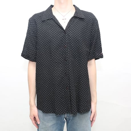 Dot Pattern Open Collar S/S Shirt