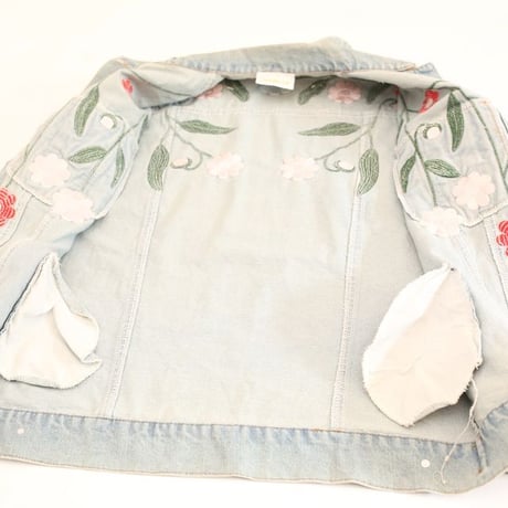 Flower Embroidery Denim Jacket