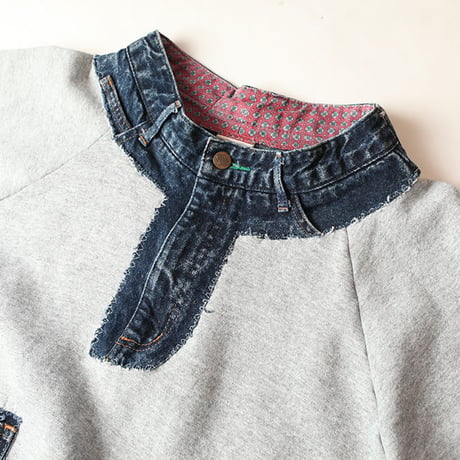 90s Design Sweat Shirt