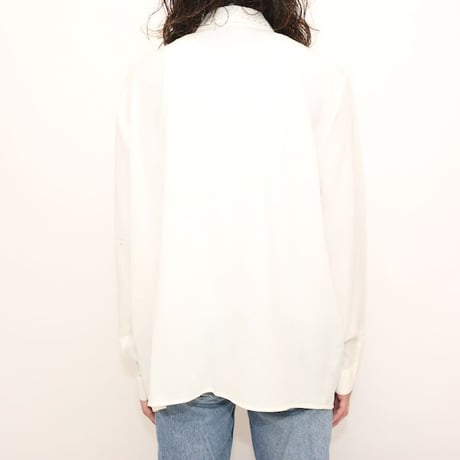 Pleats & Embroidery Design L/S Shirt