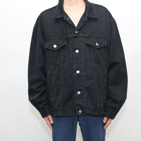 Levi's Loose Silhouette Black Trucker Jacket