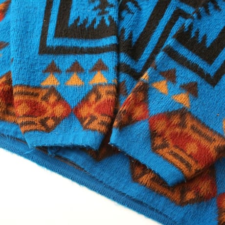 Artesanias Tuntaquimba Native Pattern Wool Knit Hooded Jacket