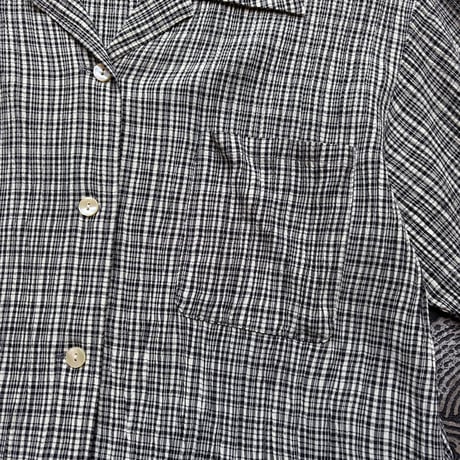 Open Collar Plaid Shirt