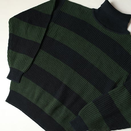 Border Turtle Knit