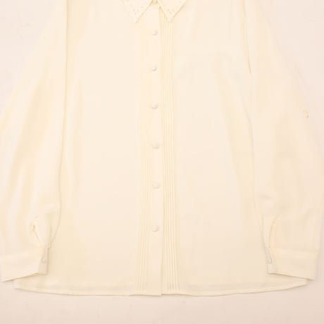 Pleats & Embroidery Design L/S Shirt