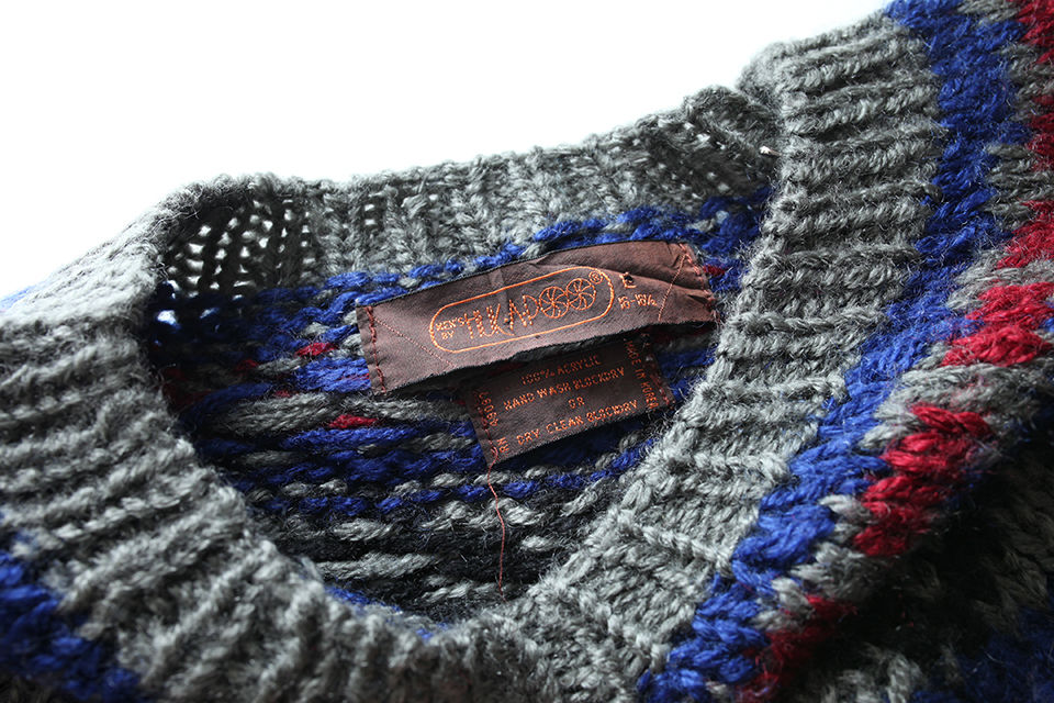 【ライトブラックWEB限定カラー】KNITTED WORDS セーター ライトブラックWEB限定カラー】KNITTED WORDS セーター