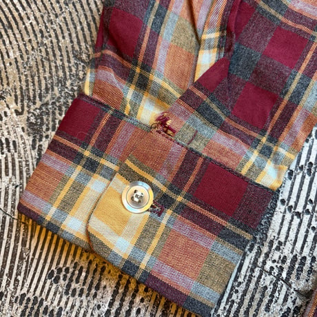 60-70s "Golden Key" Rayon Loop Shirt