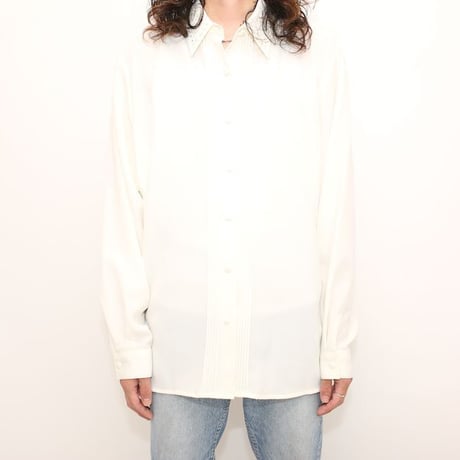 Pleats & Embroidery Design L/S Shirt